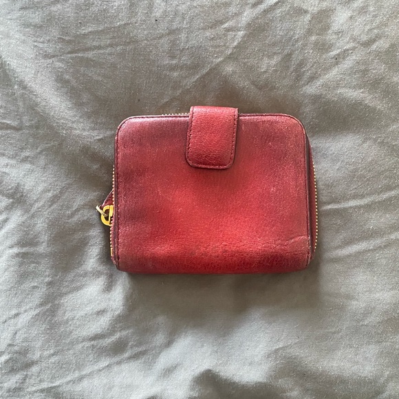 Womens vintage red Prada wallet - Picture 2 of 3